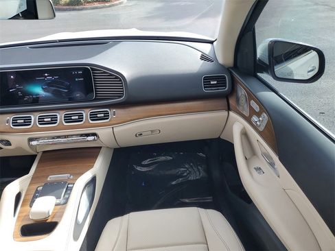 Used 2024 Mercedes-Benz GLE 450 4MATIC image 15