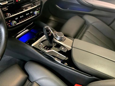 Used 2019 BMW 530i xDrive w/ Convenience Package image 16