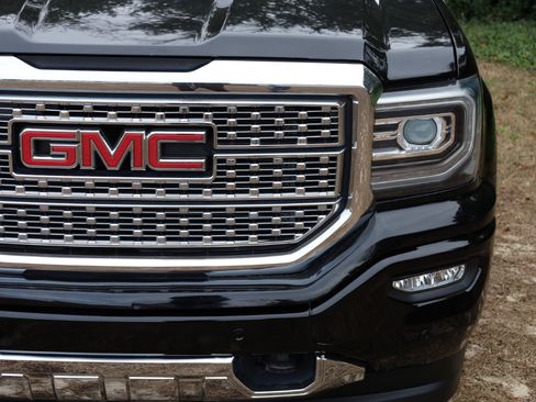 Used 2017 GMC Sierra 1500 Denali image 21