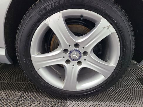 Used 2016 Mercedes-Benz E 350 4MATIC Sedan image 17