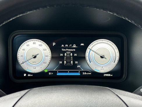 Used 2023 Hyundai Kona Limited image 19