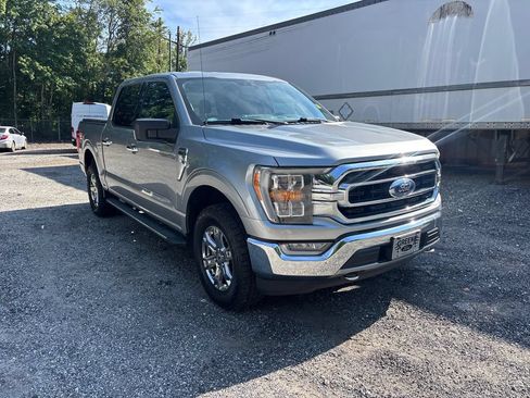 Used 2021 Ford F150 XLT w/ Equipment Group 302A High AWD/4WD image 3