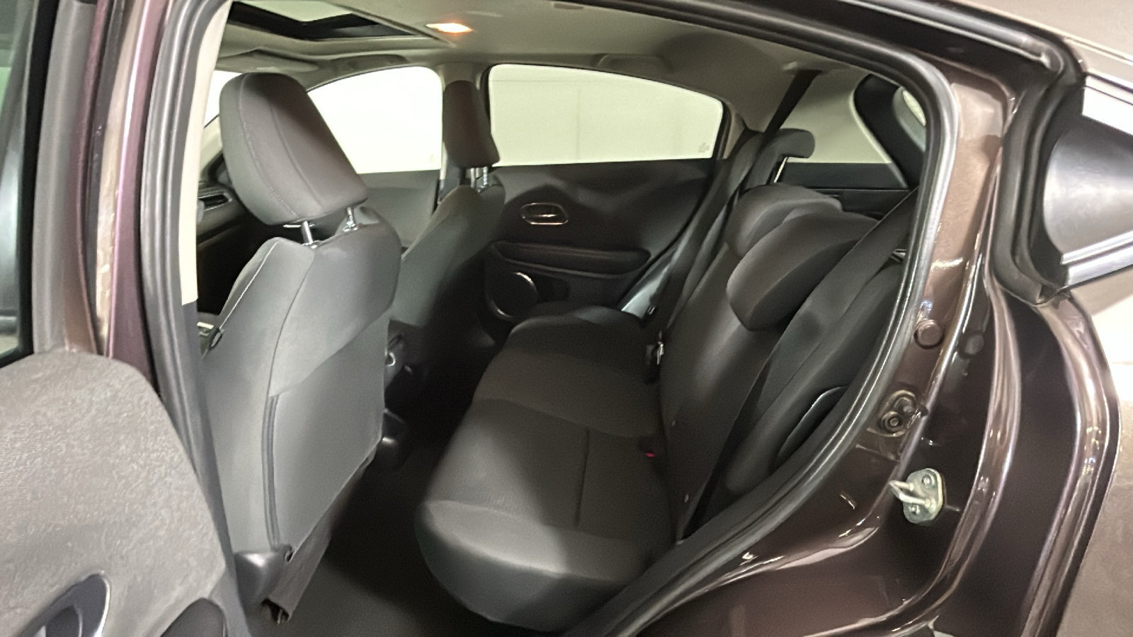 Used 2022 Honda HR-V EX image 31
