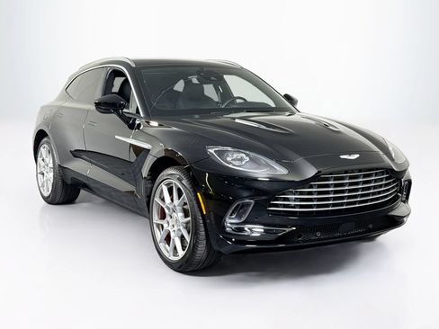 Used 2024 Aston Martin DBX AWD/4WD image 7