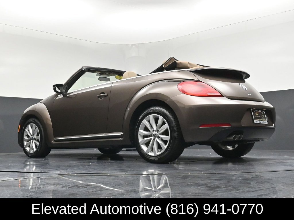 Used 2015 Volkswagen Beetle TDI FWD image 31