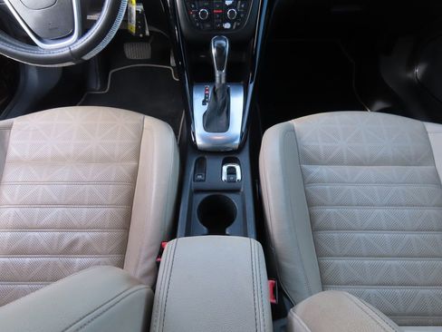 Used 2016 Buick Cascada Premium image 9