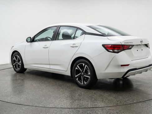Used 2025 Nissan Sentra SV image 6