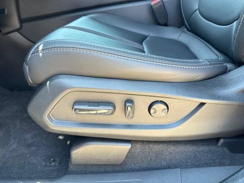 Used 2025 Honda Pilot Touring image 24