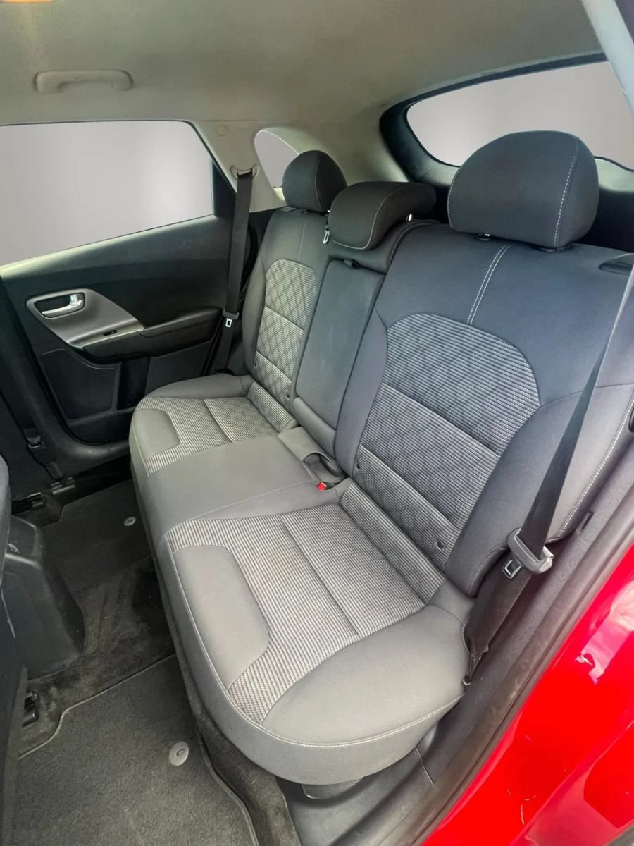 Used 2017 Kia Niro LX FWD image 17