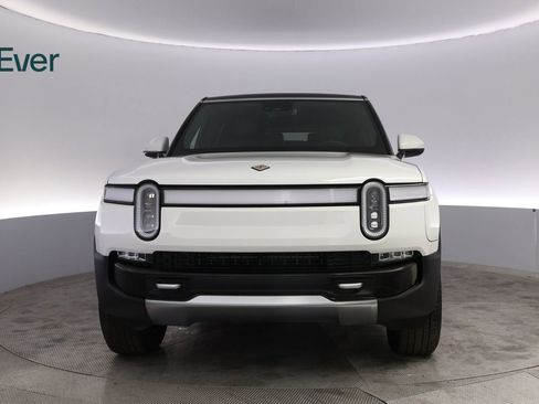Used 2023 Rivian R1S Adventure AWD/4WD image 12