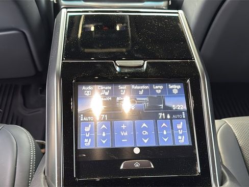 Used 2024 Lexus LX 600 4WD w/ Ultra Luxury Package image 10