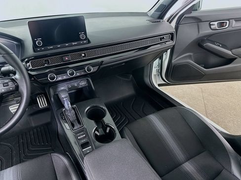 Used 2025 Honda Civic Sport image 19