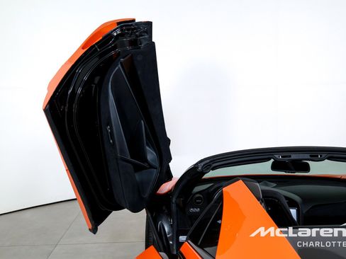 Used 2020 McLaren 720S Performance RWD image 12