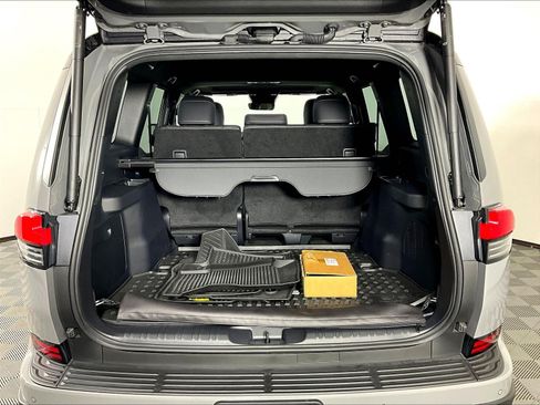Used 2024 Lexus GX 550 AWD/4WD image 38