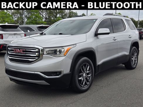 Used 2018 GMC Acadia SLT FWD image 3