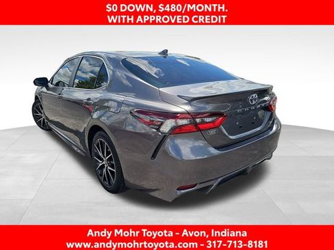 Used 2024 Toyota Camry SE w/ Cold Weather Package FWD image 5