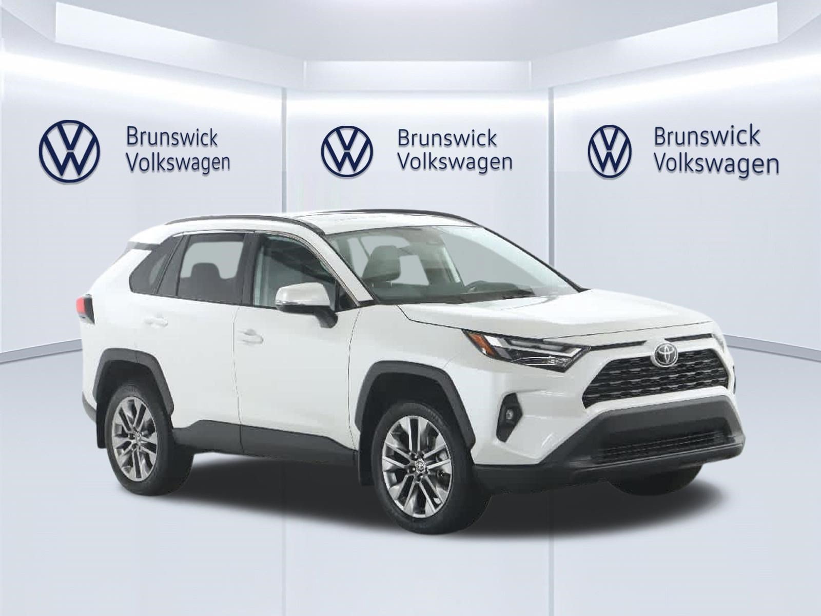 Used 2024 Toyota RAV4 XLE Premium w/ Weather Package AWD/4WD image 9