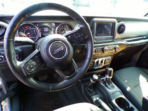 Used 2021 Jeep Wrangler Sport AWD/4WD image 15