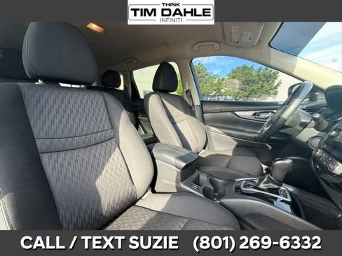 Used 2020 Nissan Rogue SV AWD/4WD image 17