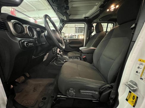 Used 2019 Jeep Wrangler Unlimited Sport S image 12