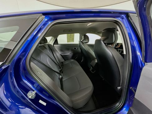 Used 2025 Kia K4 LXS image 29