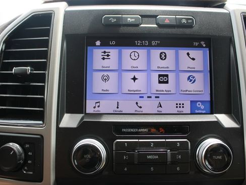 Used 2019 Ford F150 Lariat w/ Equipment Group 502A Luxury AWD/4WD image 40