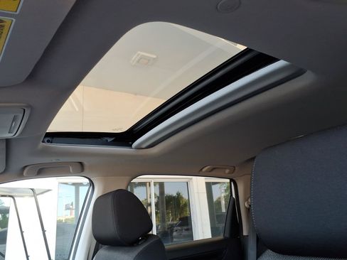 Certified 2025 Honda CR-V EX image 8