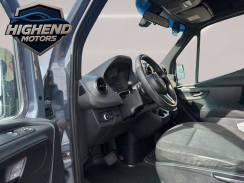 Used 2019 Mercedes-Benz Sprinter 170 image 12