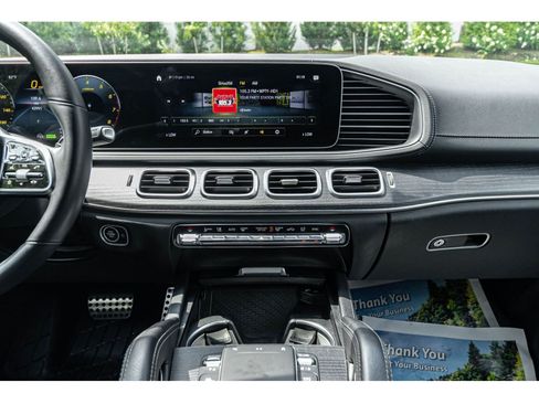 Used 2022 Mercedes-Benz GLS 450 4MATIC image 16