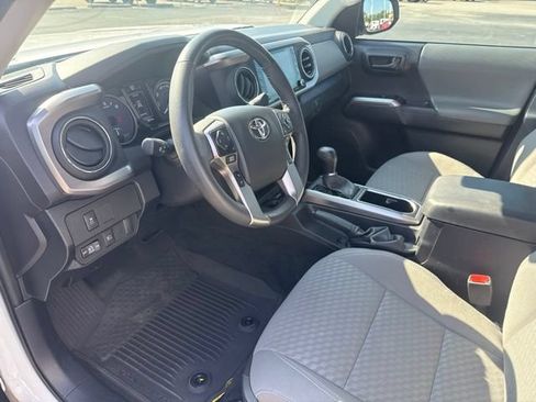Used 2023 Toyota Tacoma SR5 w/ Technology Package AWD/4WD image 24