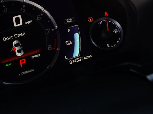 Used 2017 Acura NSX Coupe 2D image 34