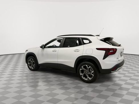 New 2026 Chevrolet Trax LT w/ Driver Confidence Package FWD image 7