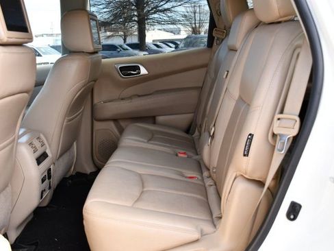 Used 2020 Nissan Pathfinder Platinum AWD/4WD image 14