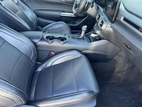 Used 2024 Ford Mustang GT Premium RWD image 28