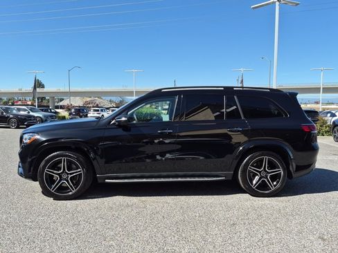 Used 2023 Mercedes-Benz GLS 580 4MATIC image 9
