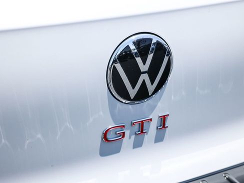 New 2025 Volkswagen GTI Autobahn image 9