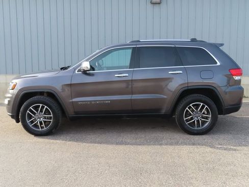 Used 2019 Jeep Grand Cherokee Limited w/ Luxury Group II AWD/4WD image 9