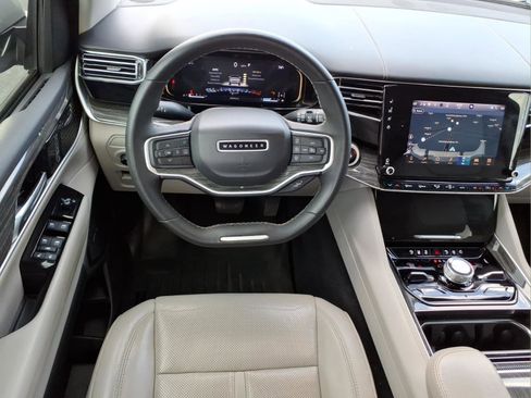 Used 2022 Jeep Wagoneer Series III w/ Flexible Seating Group image 16