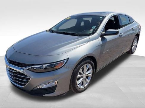 Used 2024 Chevrolet Malibu LT image 2