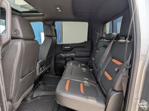 Used 2022 GMC Sierra 1500 AT4 w/ AT4 Premium Package AWD/4WD image 11