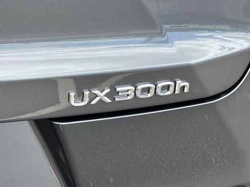 New 2026 Lexus UX 300h FWD image 20