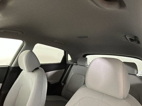 Certified 2023 Hyundai Kona SEL AWD/4WD image 17