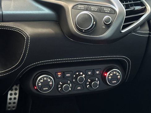 Used 2012 Ferrari 458 Italia Coupe RWD image 23
