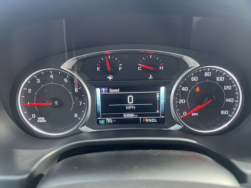 Used 2019 GMC Acadia SLT w/ Black Edition image 3