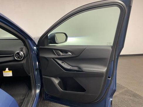 New 2026 Chevrolet Equinox LT w/ LPO, Floor Liner Package AWD/4WD image 21