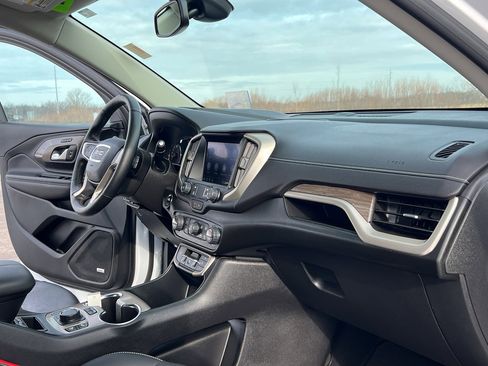 Used 2023 GMC Terrain Denali image 29