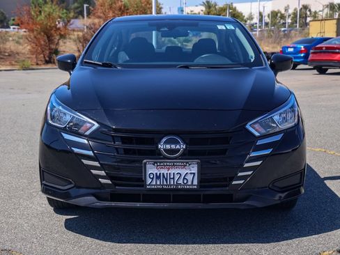 Used 2024 Nissan Versa SV FWD image 9