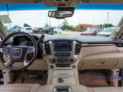 Used 2018 GMC Yukon Denali w/ Denali Ultimate Package AWD/4WD image 13