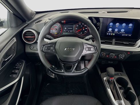 New 2026 Chevrolet Trax RS w/ Driver Confidence Package FWD image 25