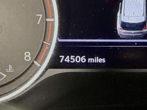 Used 2022 Nissan Rogue SV w/ SV Premium Package image 16